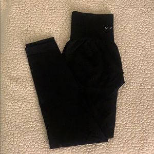 NVGTN Black Solid Seamless Leggings